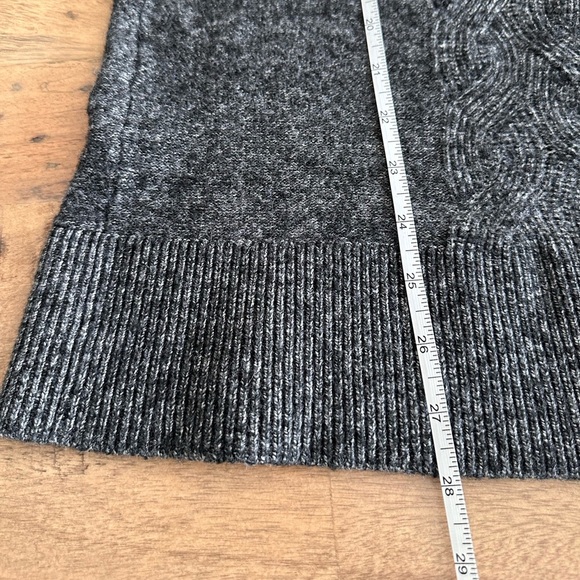 Banana Republic Charcoal Turtleneck Cowl Sweater - Picture 6 of 7